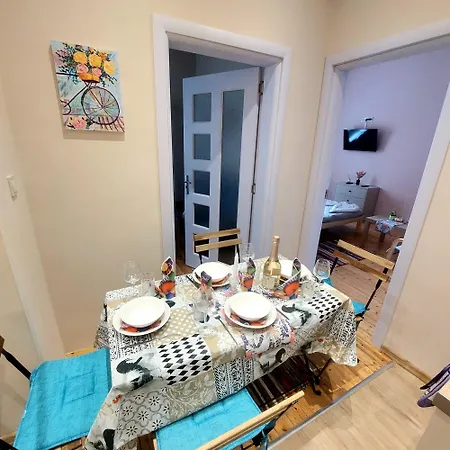 Апартамент Bekyarov House - Location- In The Heart Of The Town